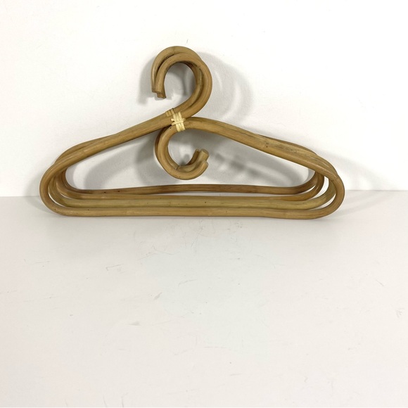 Vintage Bamboo Hangers Bent Curled - Set of 4 - Picture 3 of 5